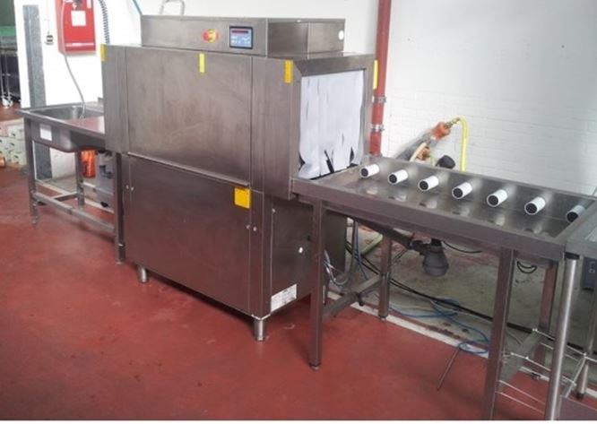 Spülmaschine Korbtransport "DIHR AX 161" mit Vorspültisch(115cm) mit Auslauftisch (215cm) Strom 63A Cee 35kw